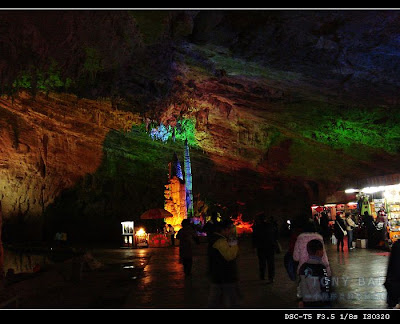 Image 22: http://farm1.static.flickr.com/151/370806203_b987abb60d.jpg?v=0